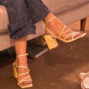 Well Worn Laced Strap White Block Chunky Heels Size 6